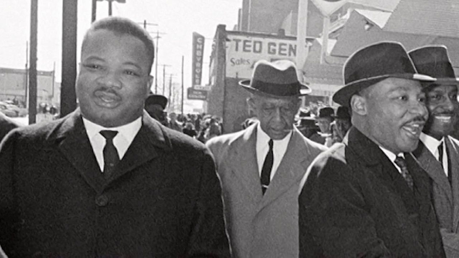Unsolved History: Life of a King background