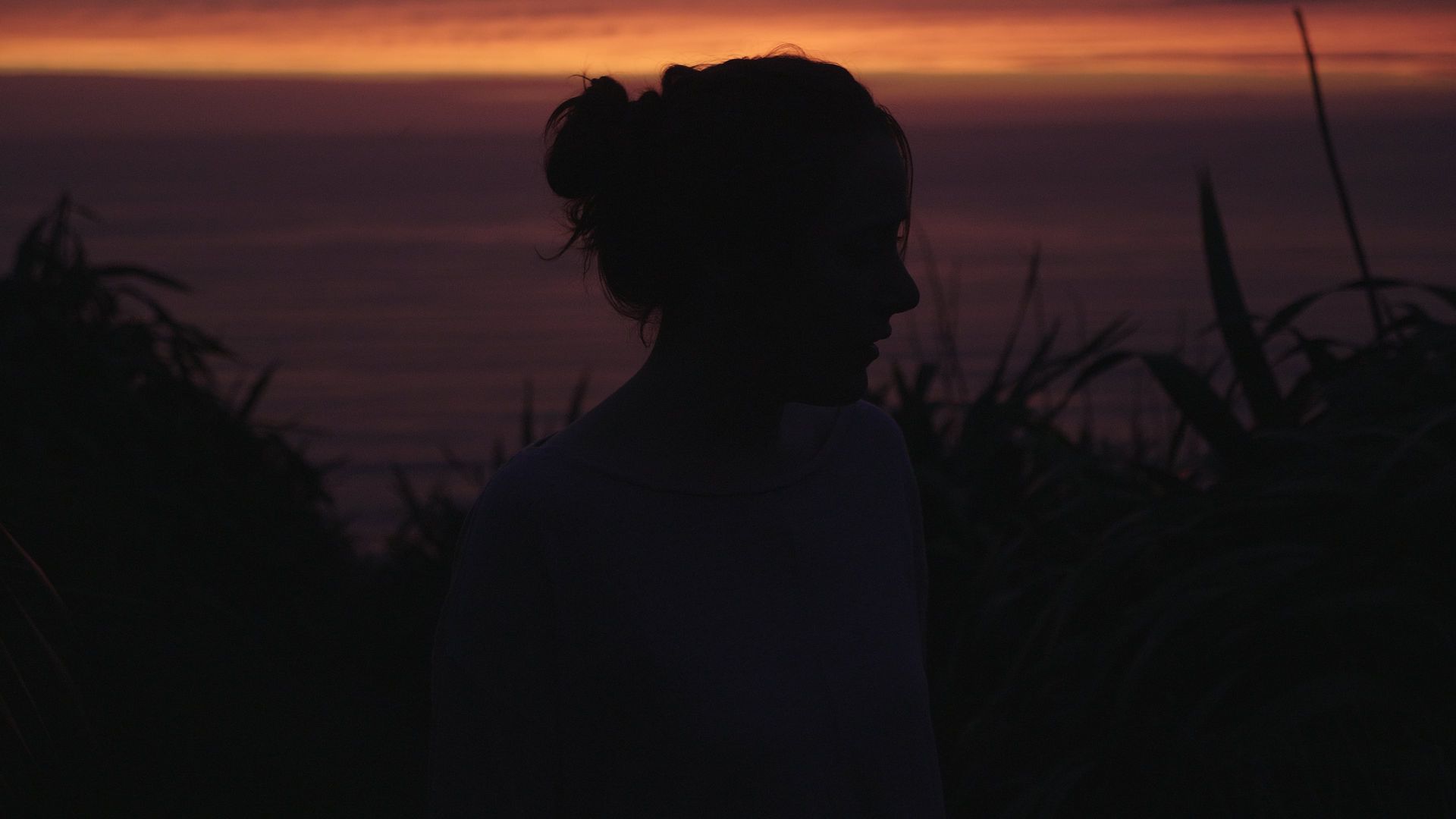 The Night That Holds You background