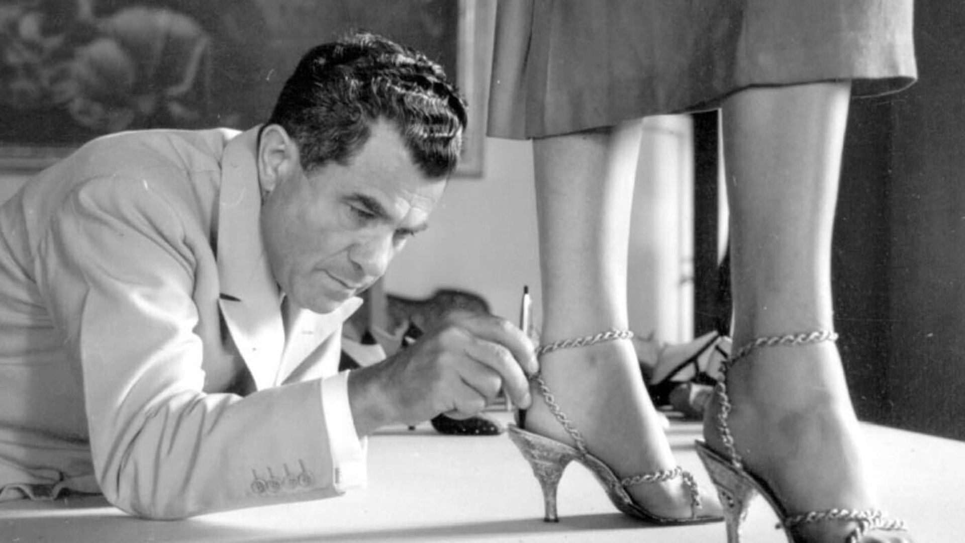 Salvatore: Shoemaker of Dreams background