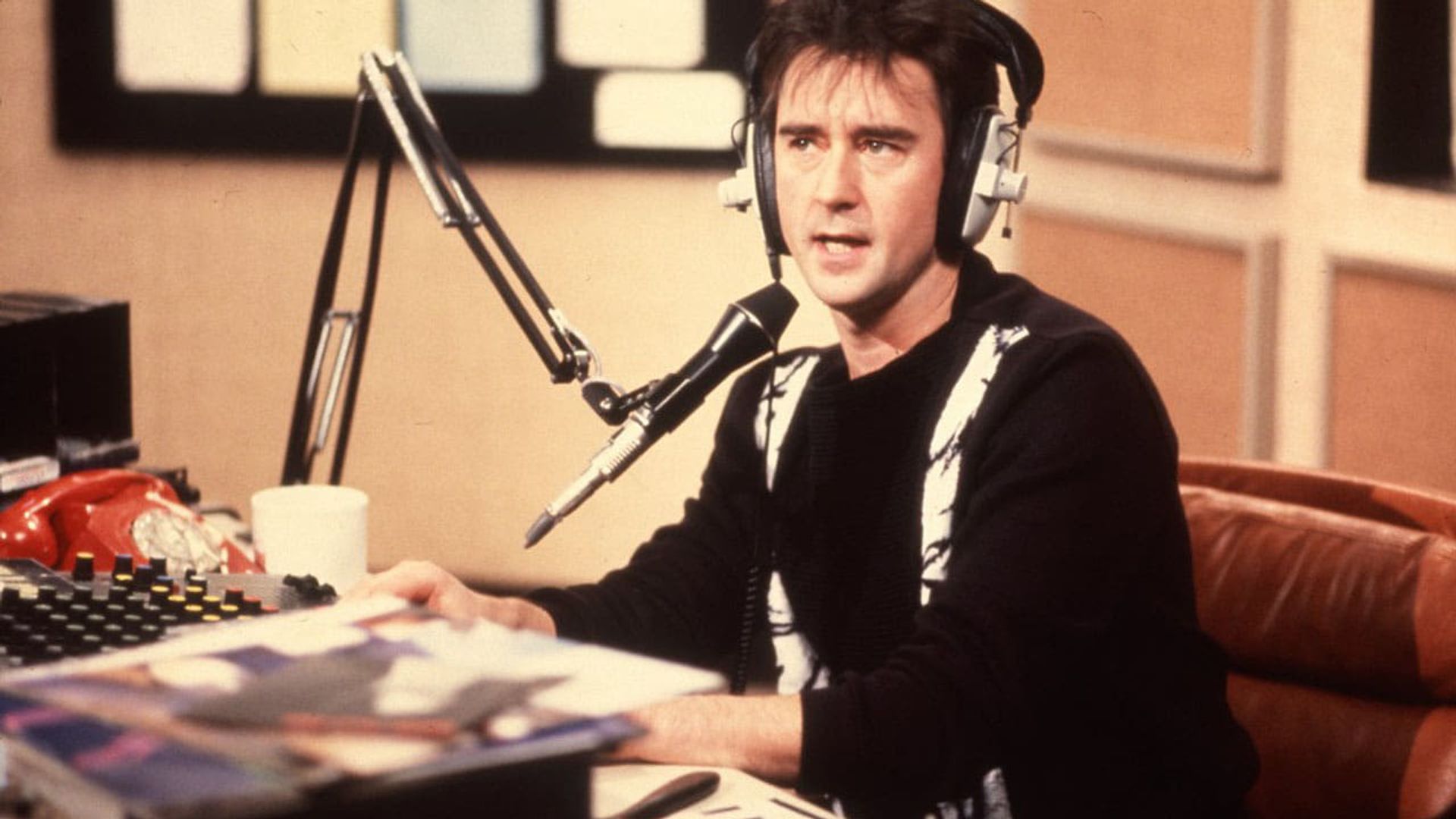 The Kit Curran Radio Show background