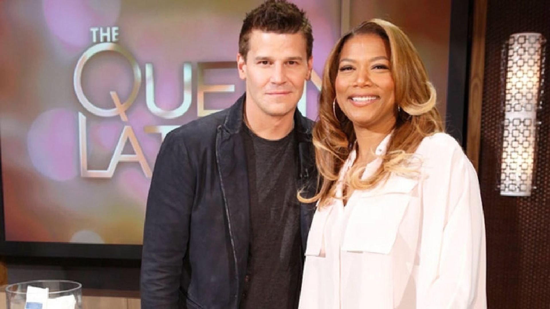 Queen Latifah Show background