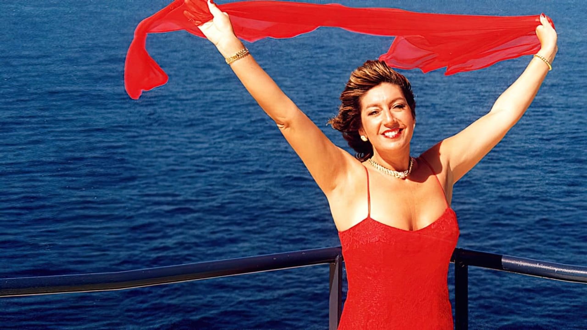 The Cruise background