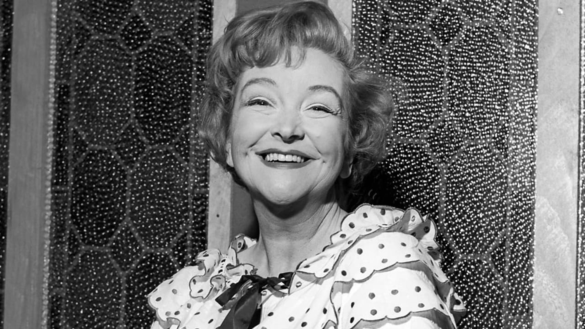 Beryl Reid background