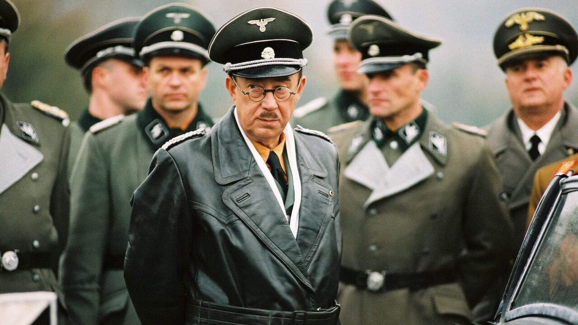 Auschwitz: Inside the Nazi State background
