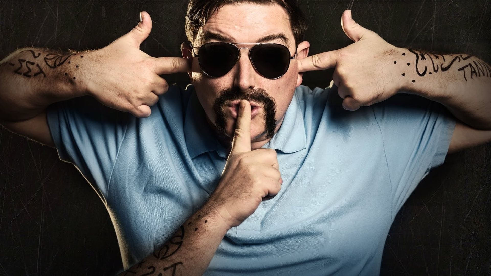 The Ronnie Johns Half Hour background