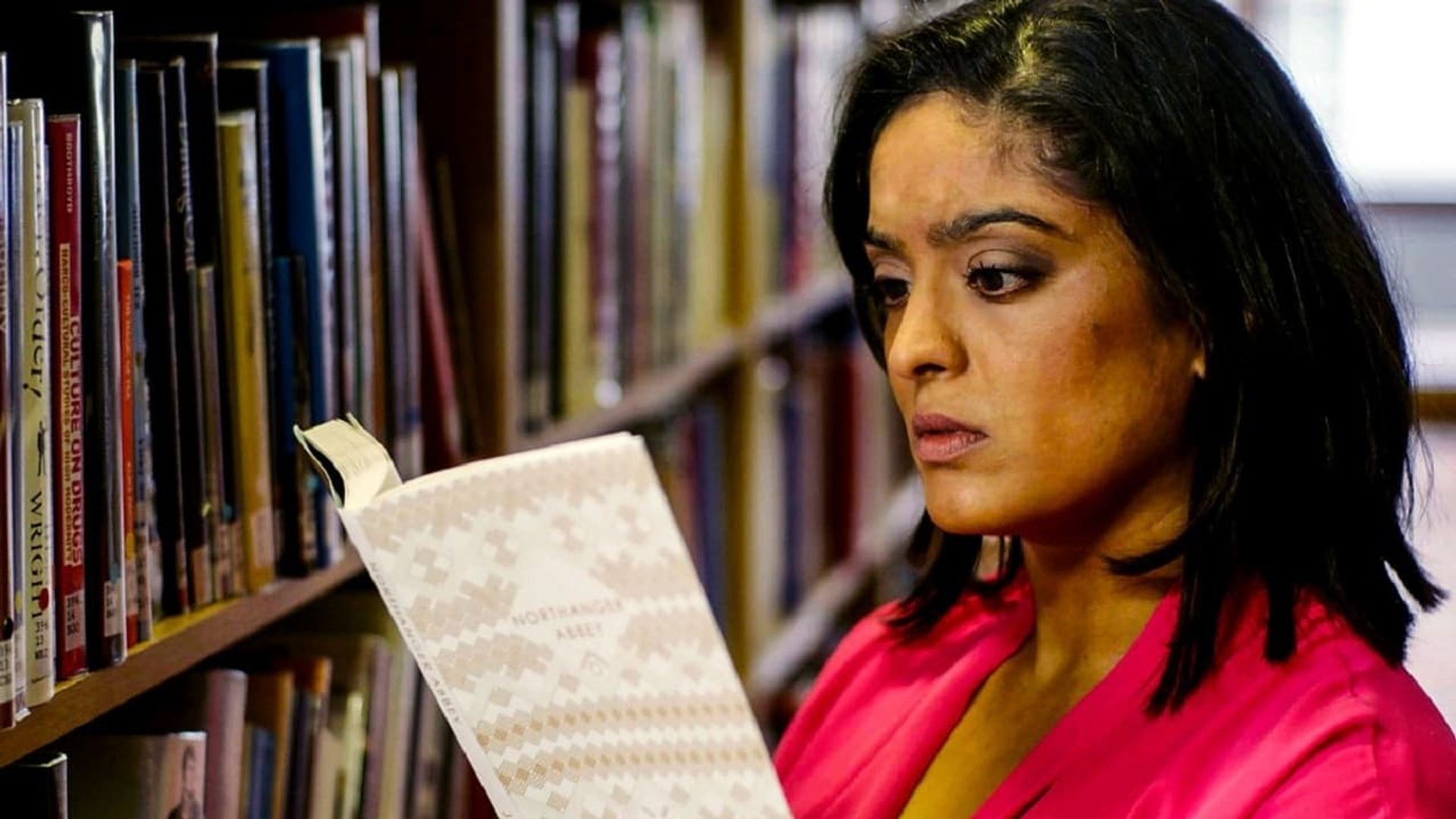 Novels That Shaped Our World background