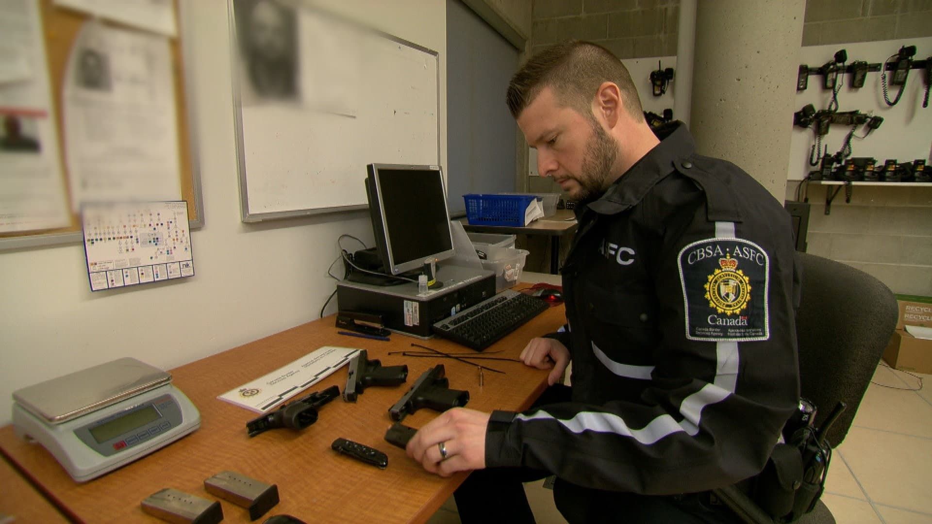Border Security: Canada's Front Line background