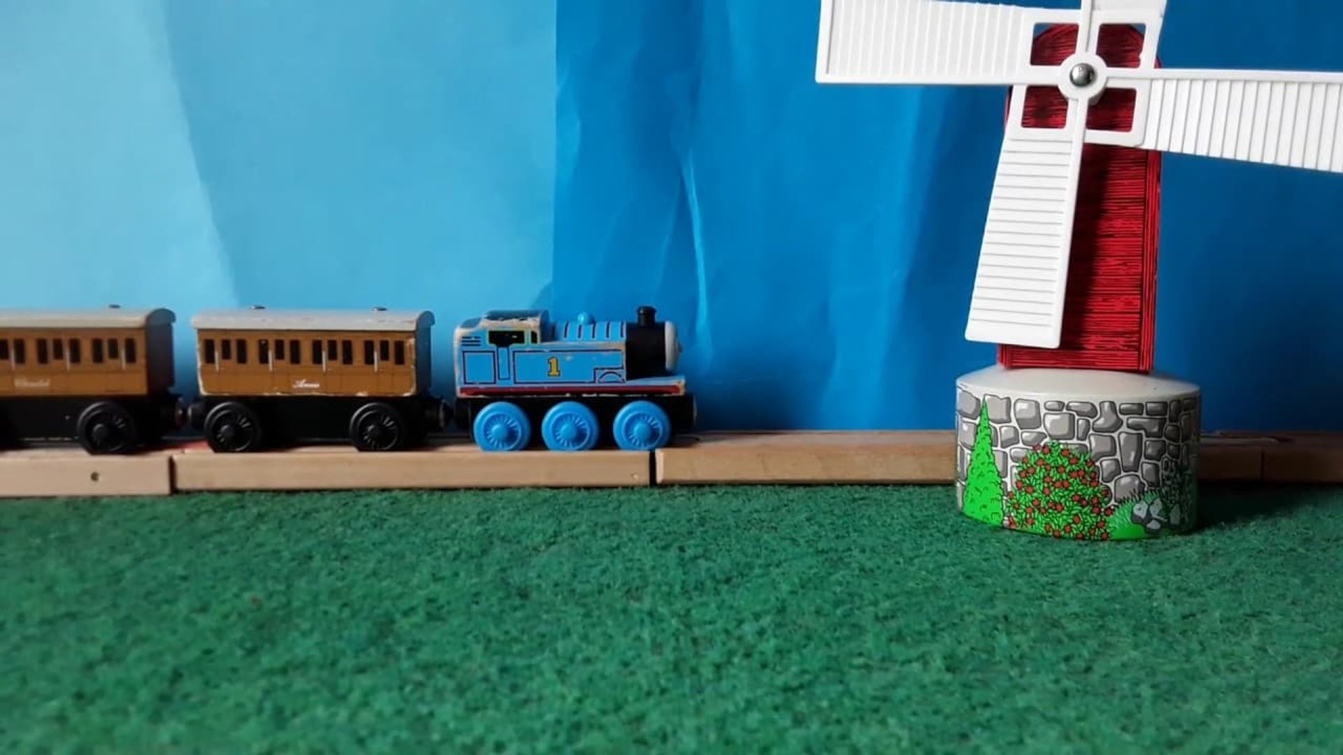 Thomas the Tank Engine & Friends background