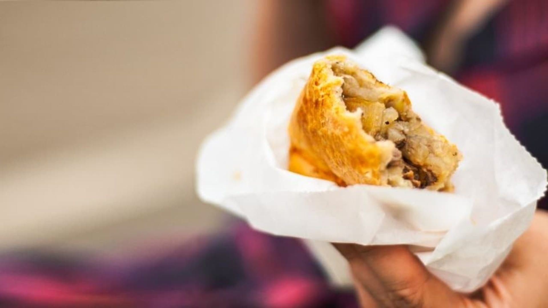 Greggs: Secrets of Their Best Bakes background