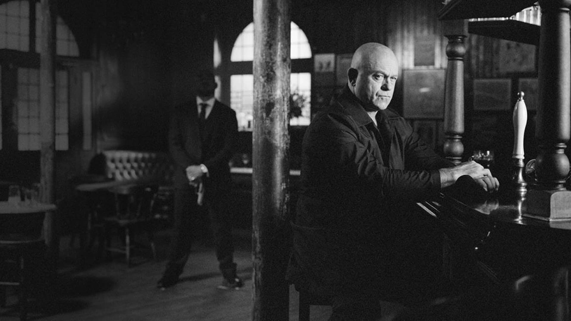 Ross Kemp: Mafia and Britain background
