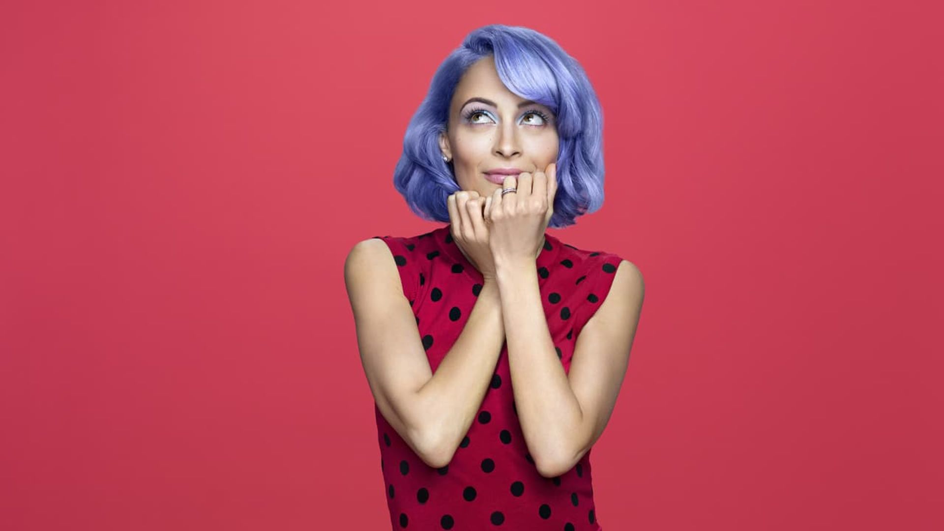 Candidly Nicole background