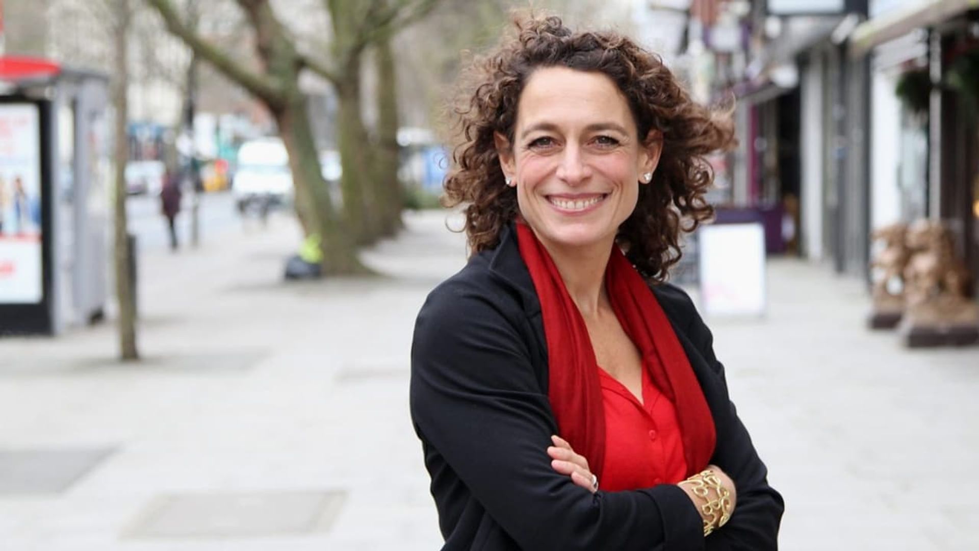 Alex Polizzi: Chefs on Trial background