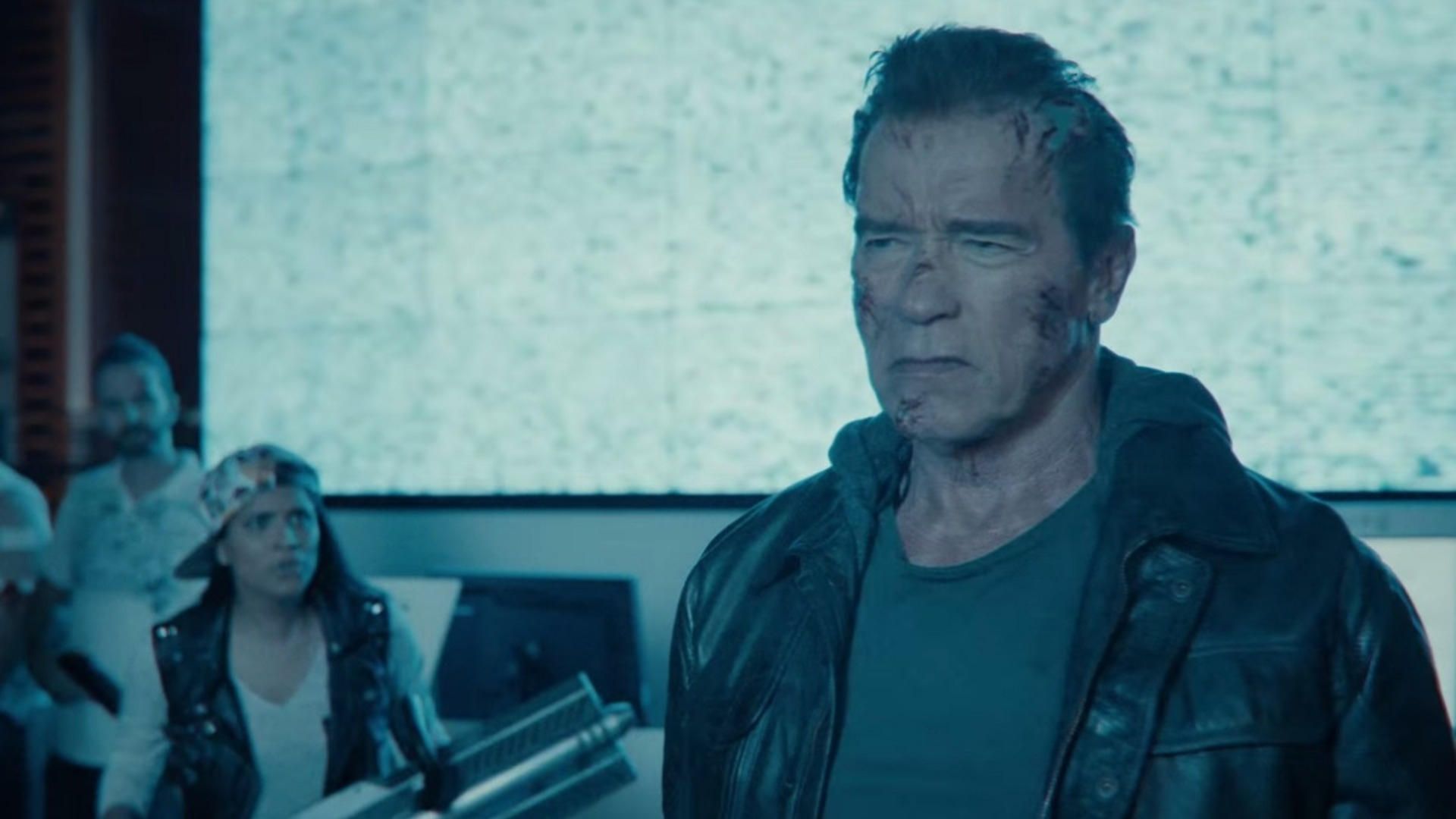 Terminator Genisys: The YouTube Chronicles background
