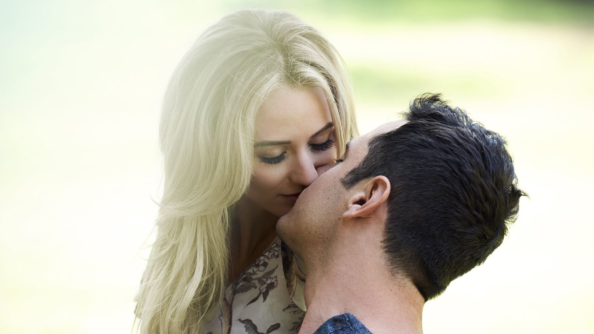 Ben & Lauren: Happily Ever After? background