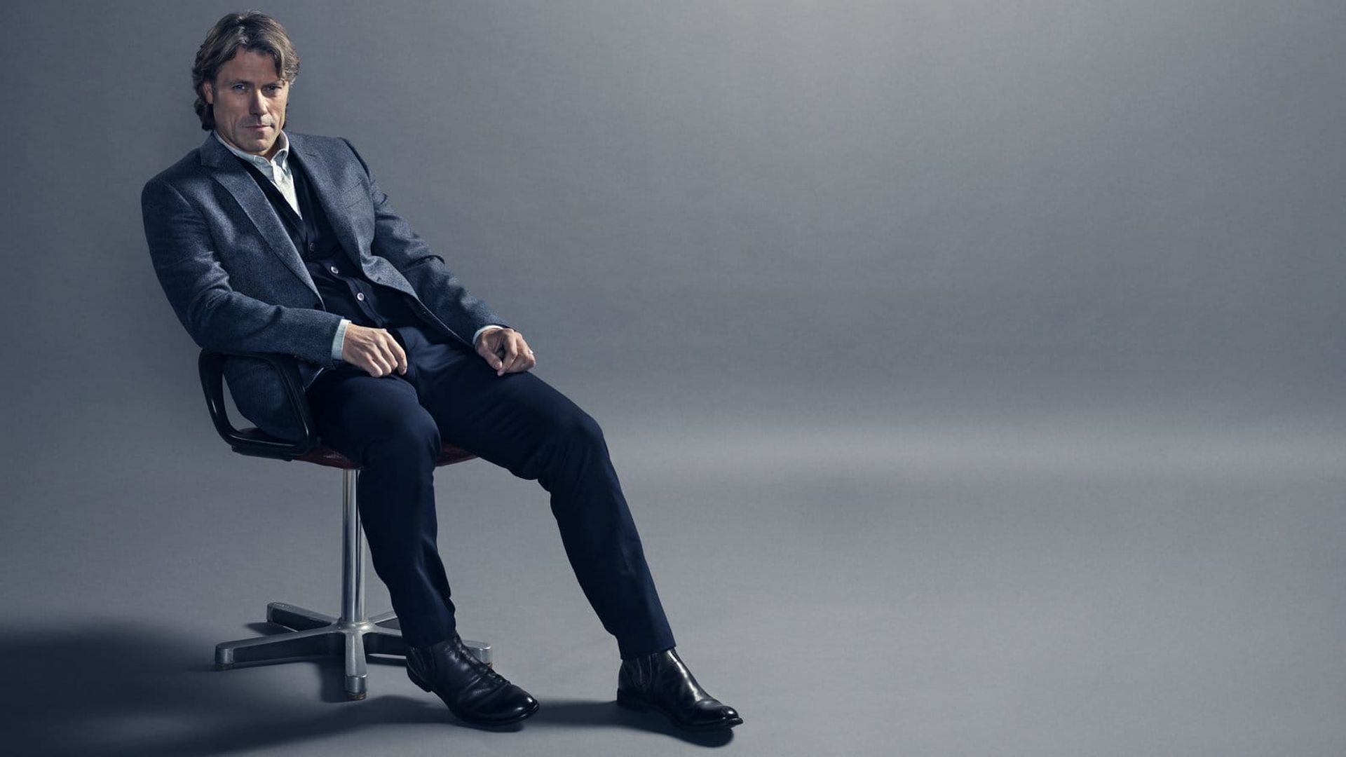 John Bishop: in Conversation With background