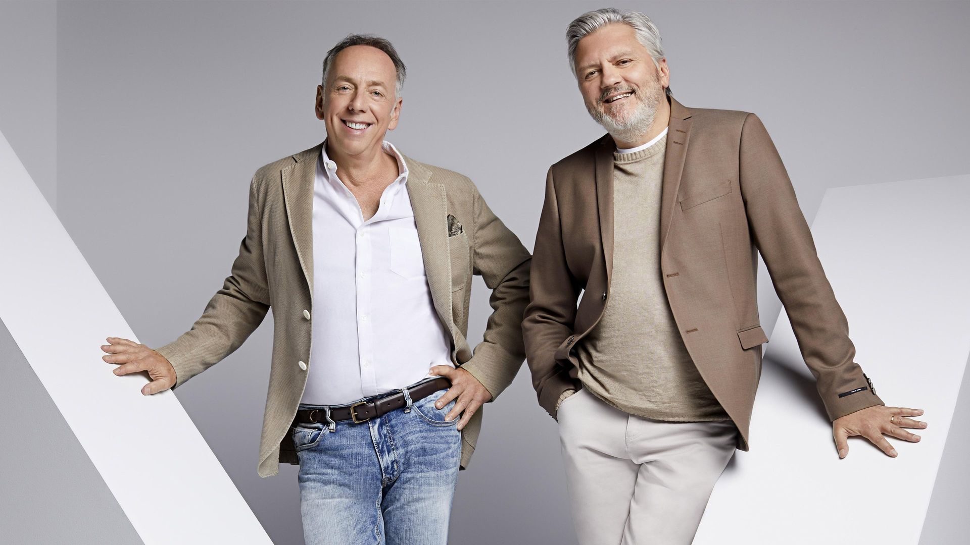 Les Francs-tireurs background