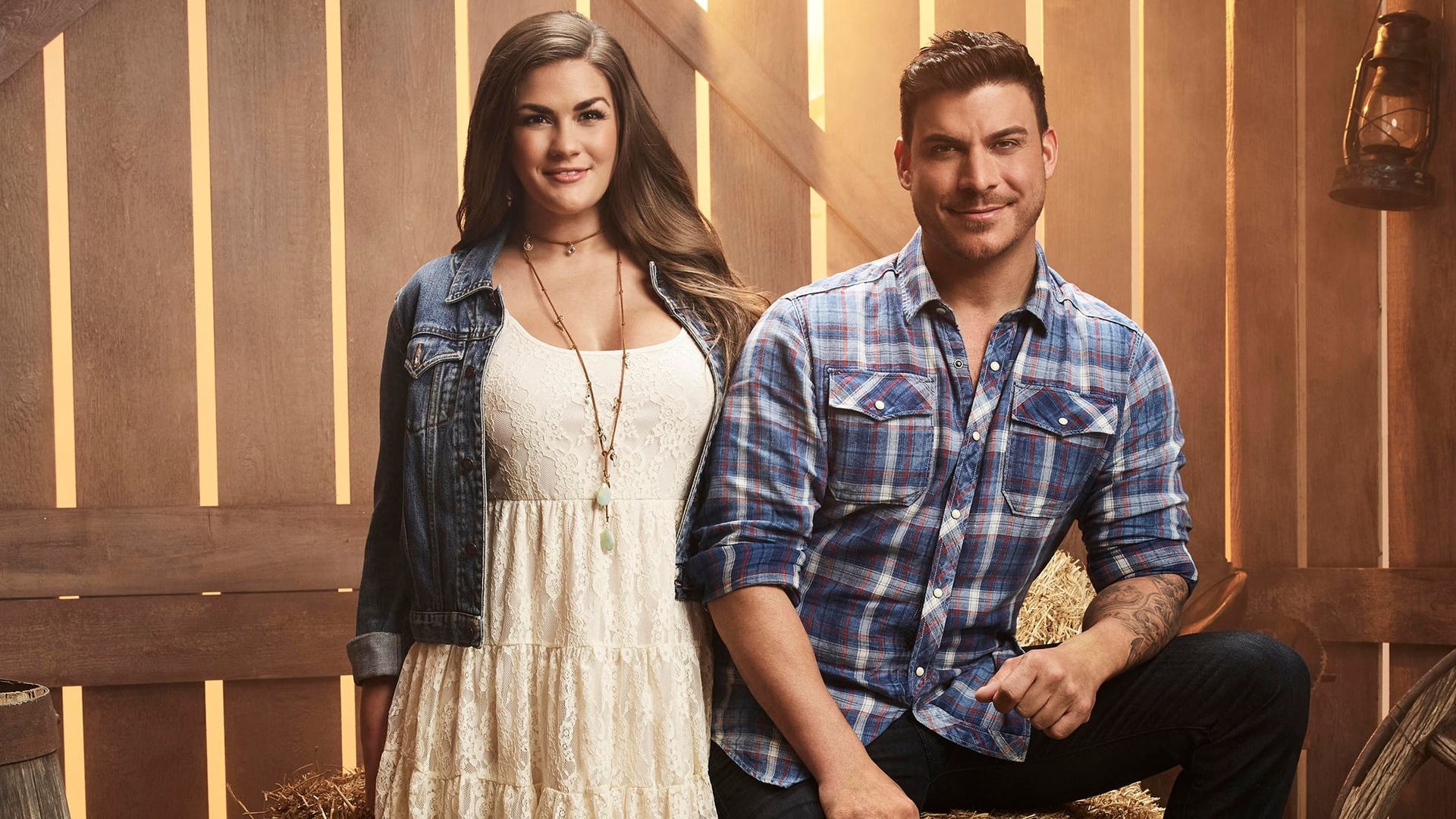 Vanderpump Rules: Jax and Brittany Take Kentucky background