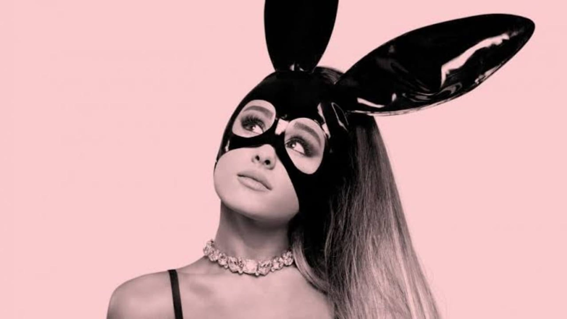 Ariana Grande: Dangerous Woman Diaries background