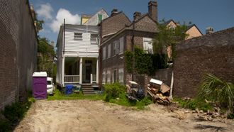 Episode 17 The Charleston Houses: Southern Charm