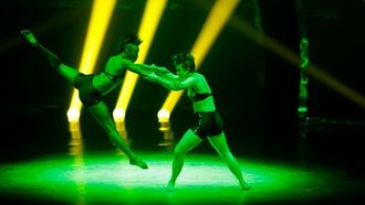 Episode 18 Top 8 Perform