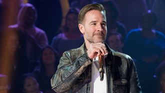 Episode 2 James Van Der Beek vs. Randall Park & Rob Gronkowski vs. Gina Rodriguez