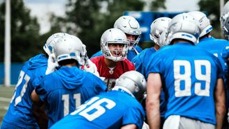 Episode 4 In Season with the Indianapolis Colts #4