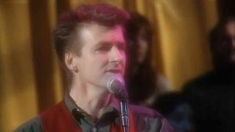 Episode 11 Crowded House with Tim Finn