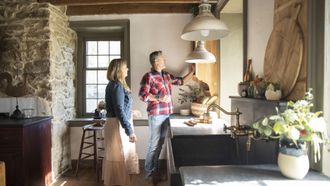 Episode 4 The Drover's Inn