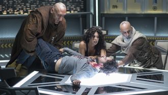 Episode 12 Expansión