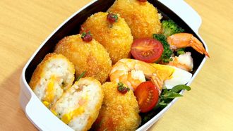 Episode 4 Yaki-udon Bento & Rice Korokke Bento
