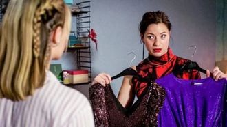 Episode 93 Lisa probeert Gert te verleiden