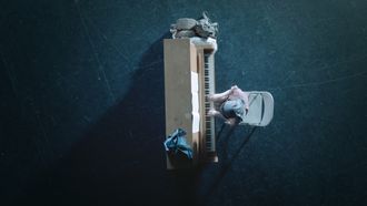 Episode 4 Murder, Center Stage