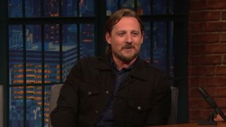 Episode 8 Julianne Moore/Sturgill Simpson/Khaled Hosseini/Sean Kinney