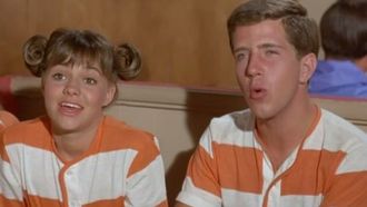 Episode 13 The War Between Men, Women and Gidget