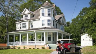 Episode 7 Minden's Mystery Yellow House
