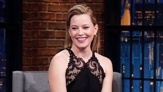 Episode 34 Elizabeth Banks, Jesse David Fox, Stephen Sanchez
