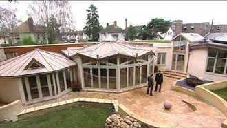 Episode 2 The Decagon House, Oxford