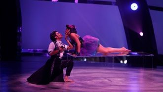 Episode 14 Top 12 Perform
