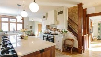Episode 2 1910 Craftsman Farmhouse
