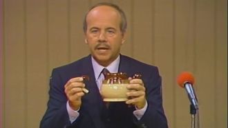 Episode 21 Harvey Korman is a used car salesman