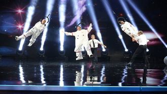 Episode 16 Live Performances 3