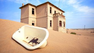 Episode 1 The World's Strangest Ghost Town