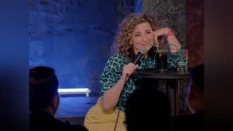 Episode 3 Felicity Ward: Busting a Nut