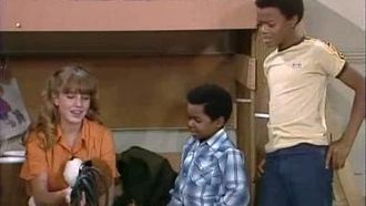 Episode 7 Arnold's Hero (a.k.a.) The Hero