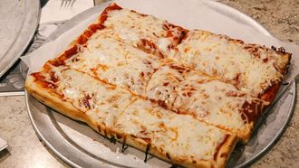 Episode 4 Philadelphia, Pizzalyvania