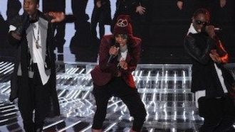 Episode 17 Top 11 Finalists Perform