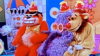 Episode 11 Banana Splits Show # 11/The Coronation of Bakaar/The Challenge of the Crown/Danger Island 21/Danger Island 22