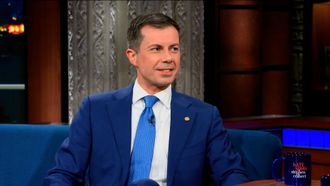 Episode 17 11/2/23 (Pete Buttigieg, Willie Nelson)
