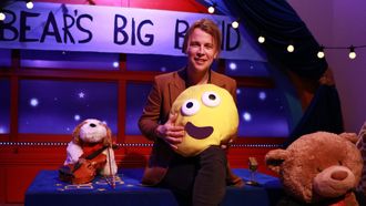 Episode 708 The Bear, the Piano, the Dog and the Fiddle