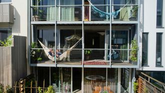 Episode 6 Amsterdam: 3 Generation House